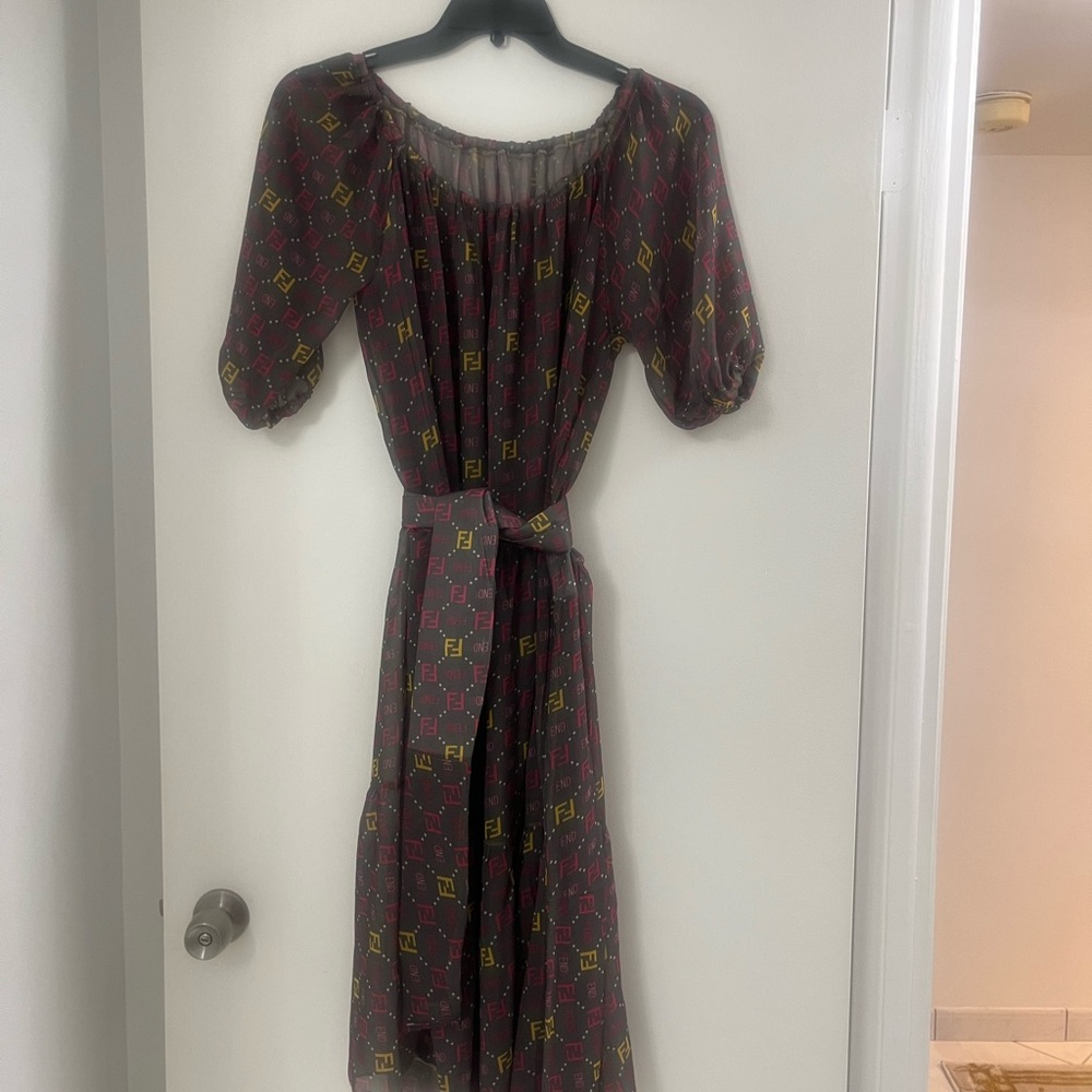 Elegant Patterned Dress with Belt